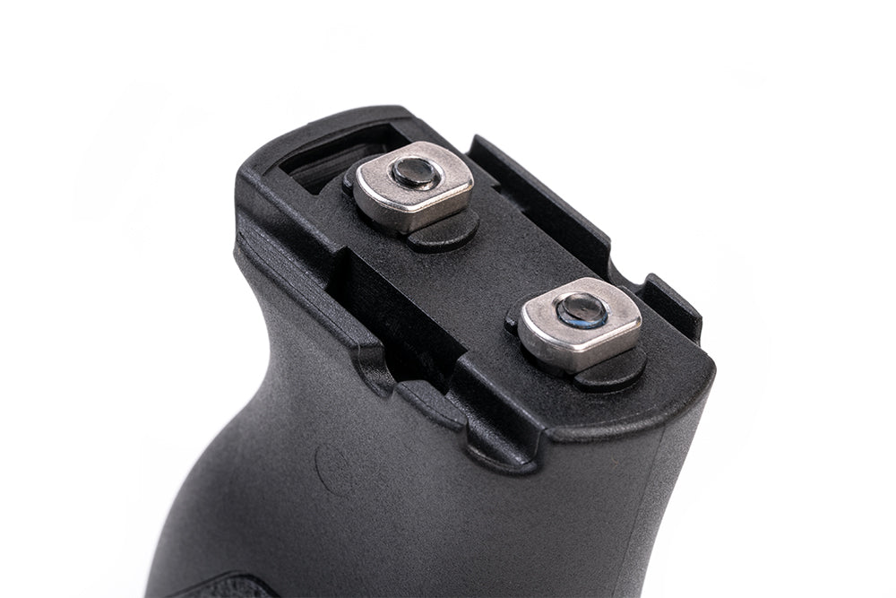Angled Vertical Grip Long con Cable Management (M-LOK)